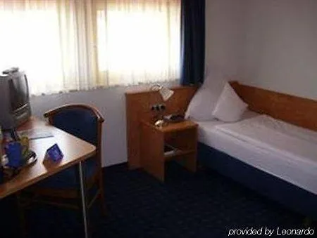 Crystal Hotel Filderstadt